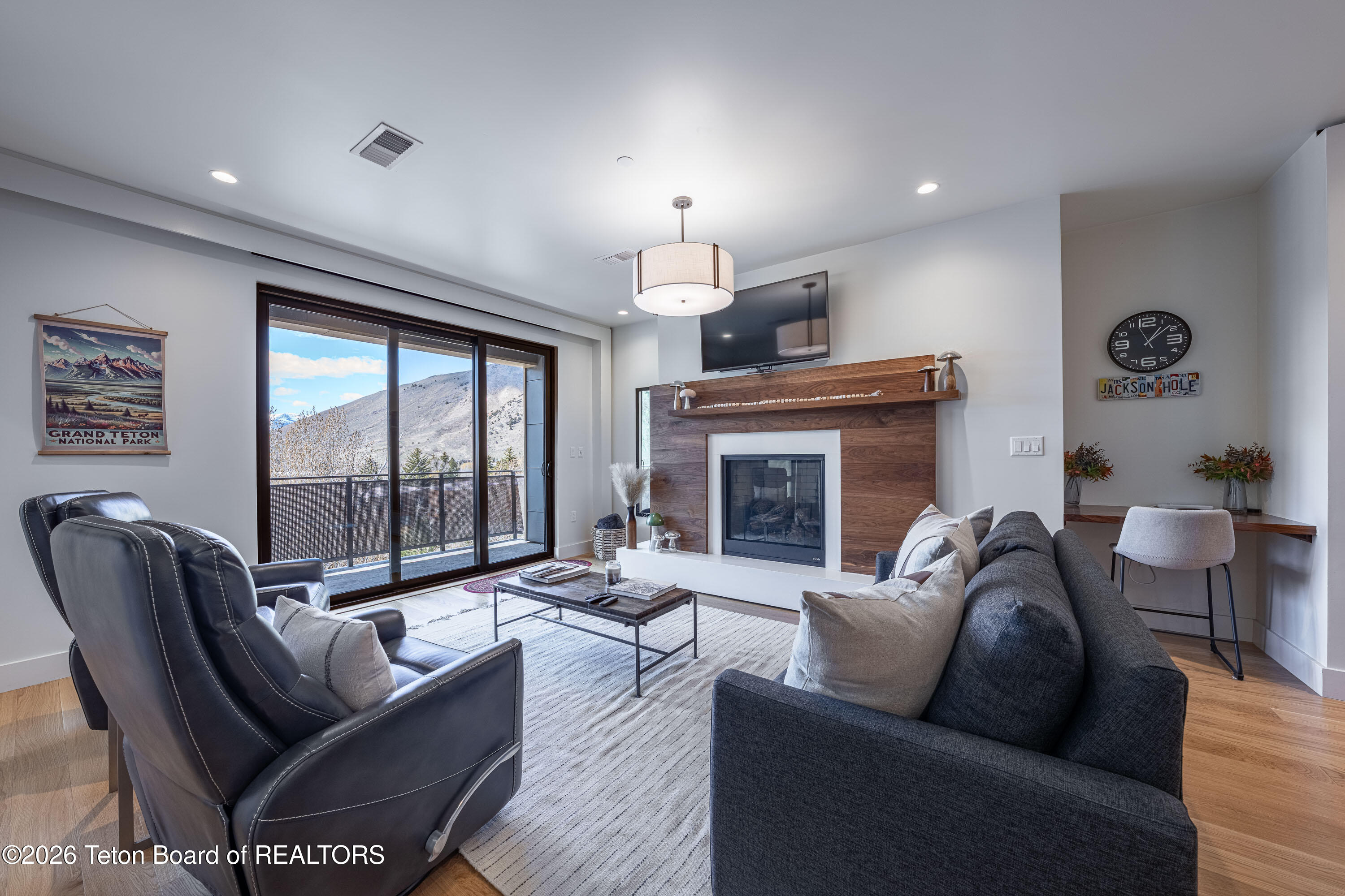 680 South Cache Street, Unit 501 Jackson, WY 83001 - Photo 14 of 24 One Town Hill 501