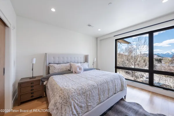 $2,395,000 | 680 South Cache Street, Unit 501, Jackson, WY 83001