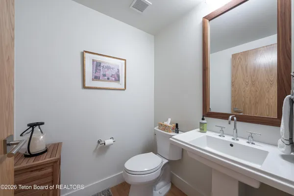 $2,395,000 | 680 South Cache Street, Unit 501, Jackson, WY 83001