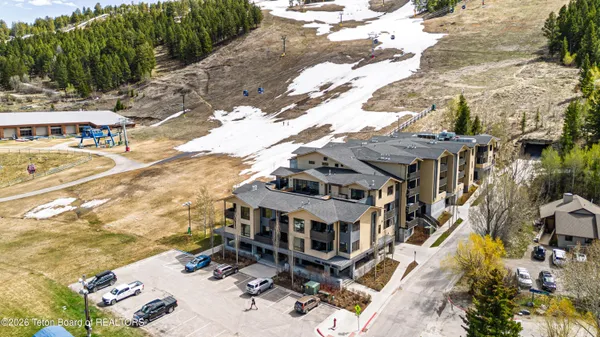 $2,395,000 | 680 South Cache Street, Unit 501, Jackson, WY 83001