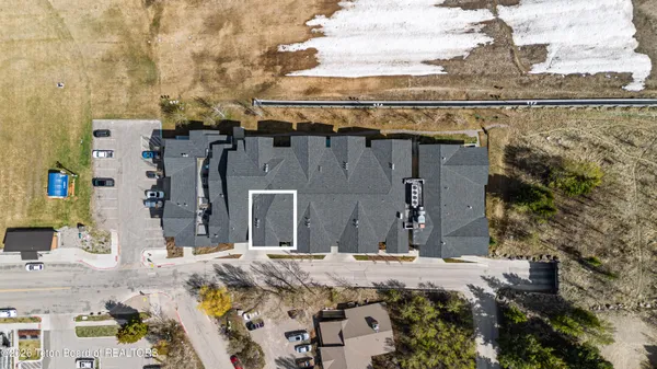 $2,395,000 | 680 South Cache Street, Unit 501, Jackson, WY 83001