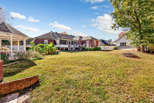 a view of house with outdoor space