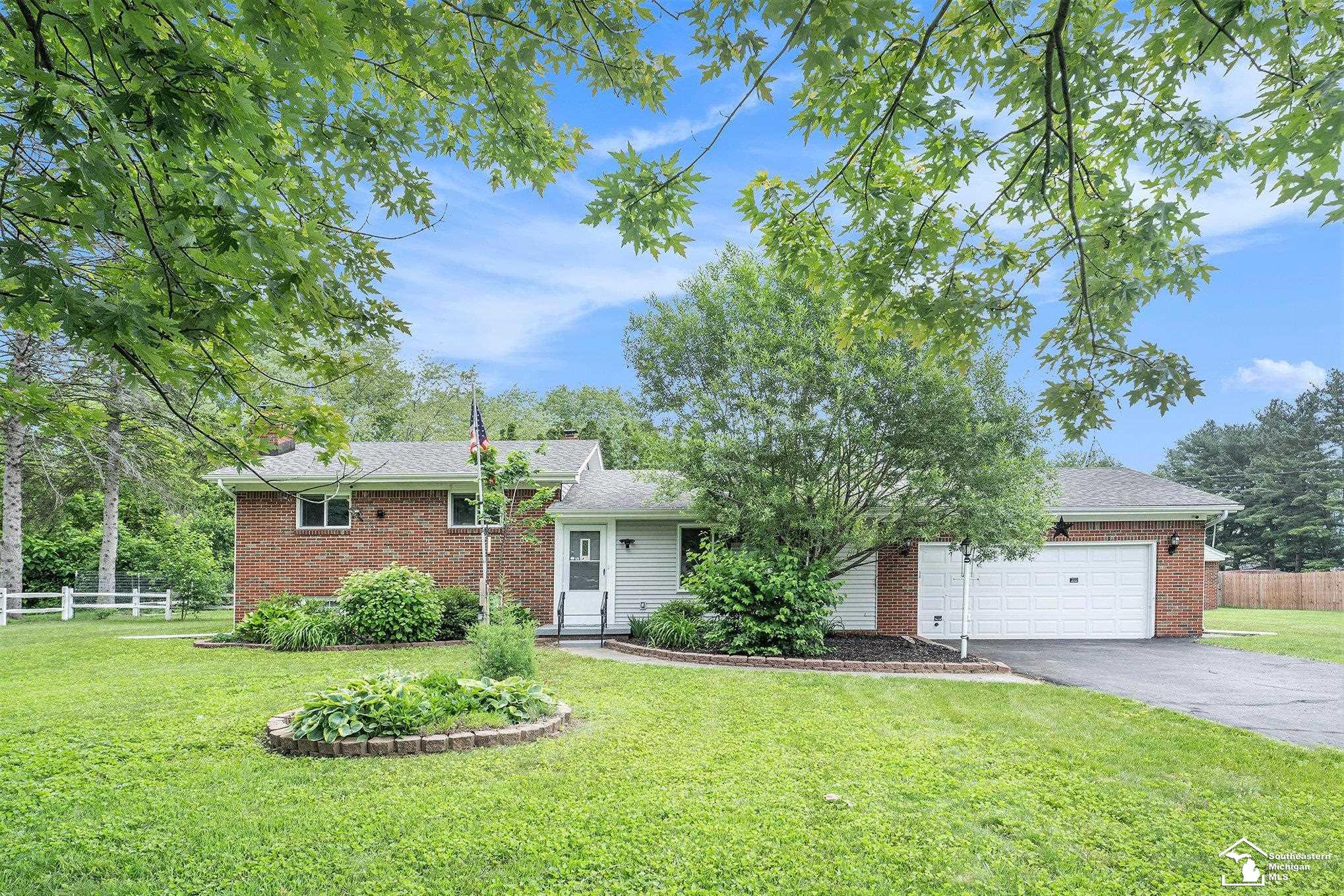 6280 Secor Road Lambertville, MI 48144 - Photo 8 of 38