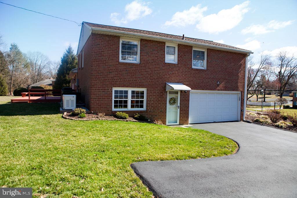 183 Brookmead Road Wayne, PA 19087 - Photo 8 of 40