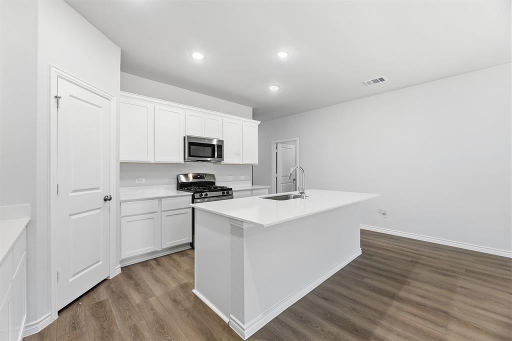 3741 Prairie Chapel Road Royse City, TX 75189 - Photo 5 of 20 Representative (16)