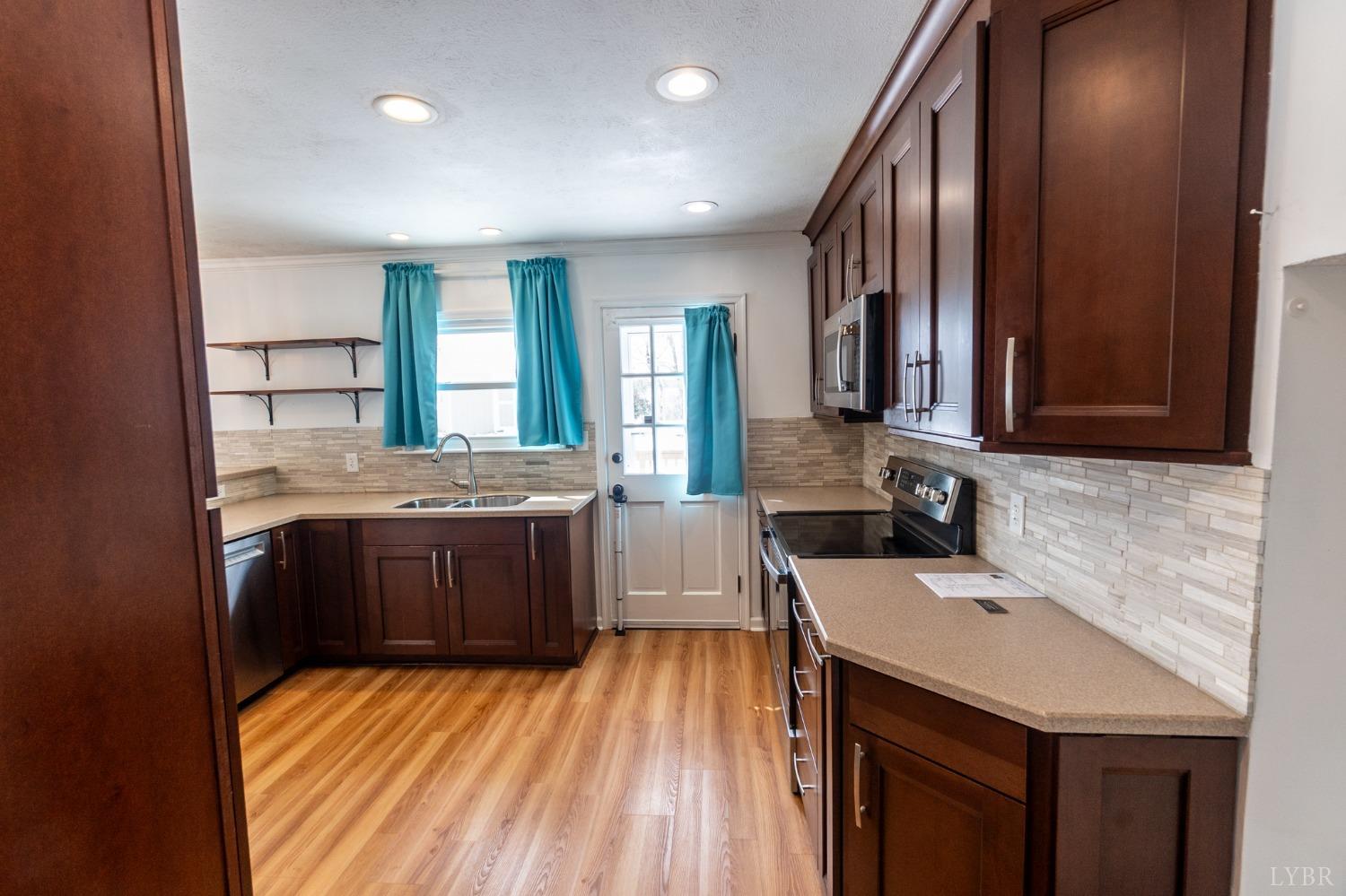 223 Windsor Road Lynchburg, VA 24502 - Photo 13 of 43 Gallery Image 13