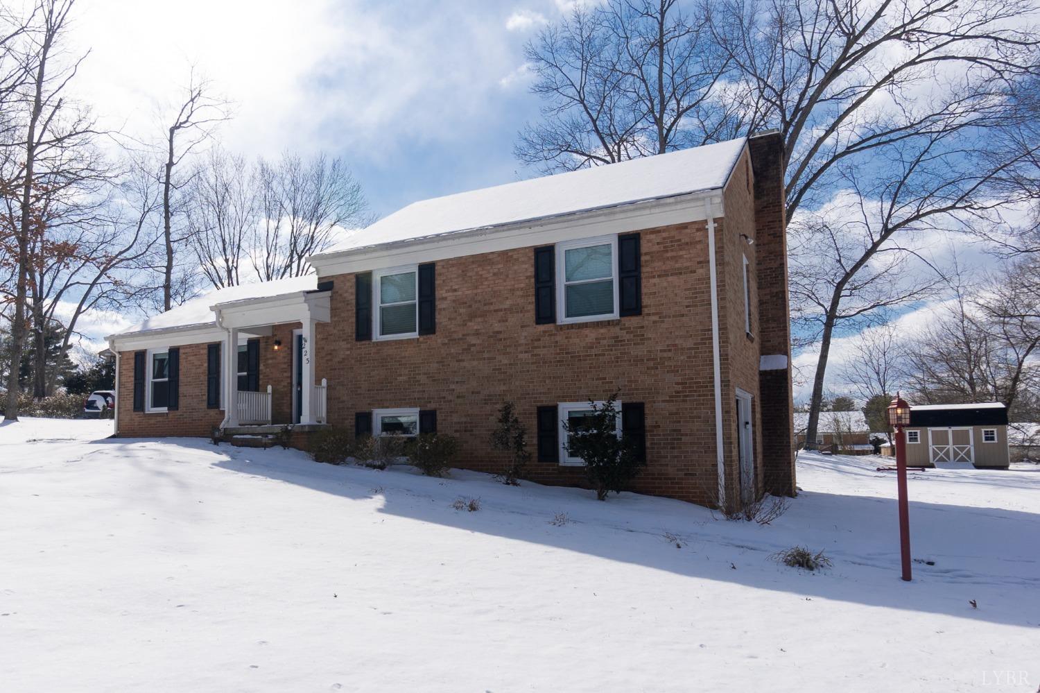 223 Windsor Road Lynchburg, VA 24502 - Photo 3 of 43 Gallery Image 3