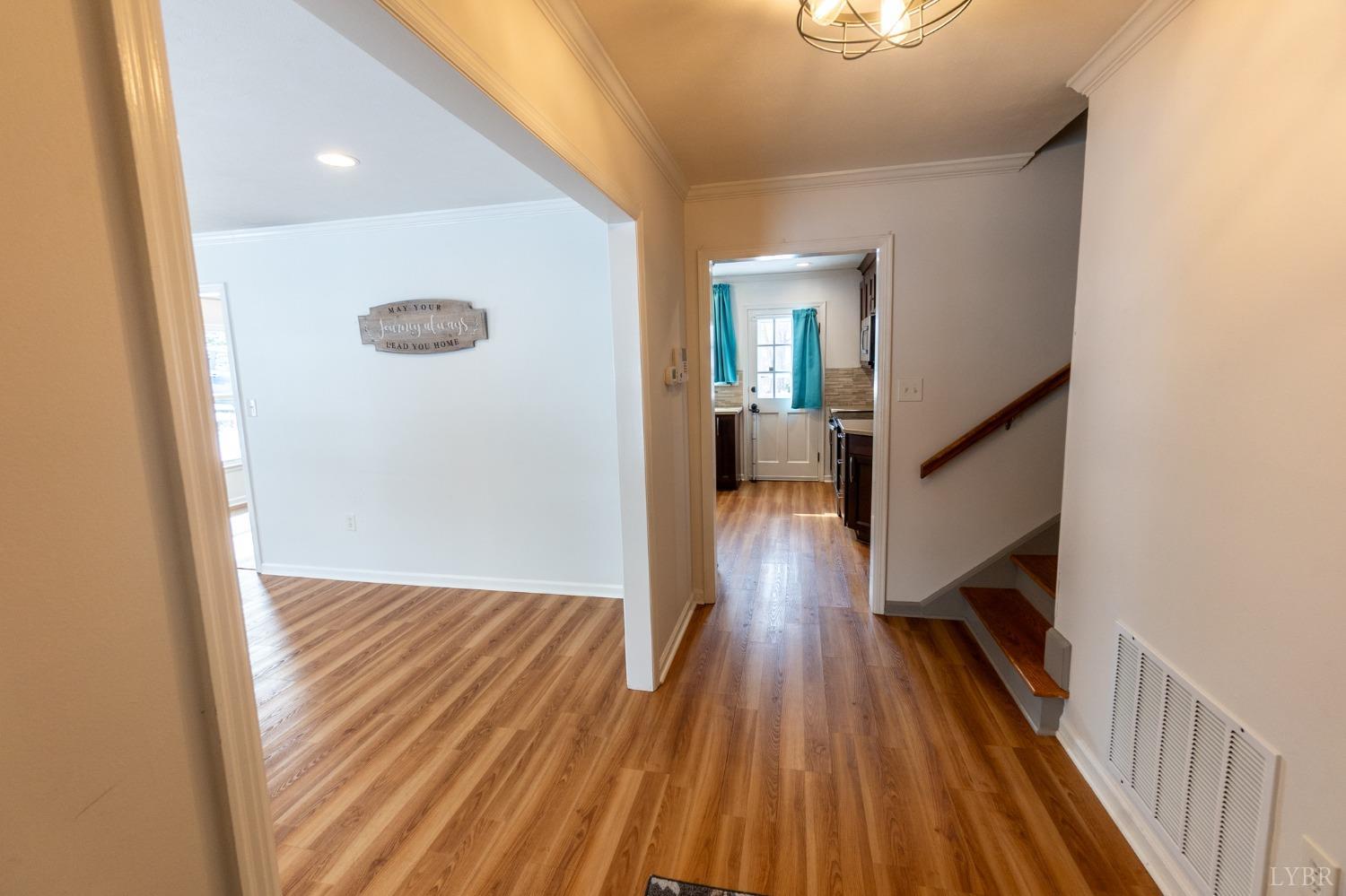 223 Windsor Road Lynchburg, VA 24502 - Photo 9 of 43 Gallery Image 9