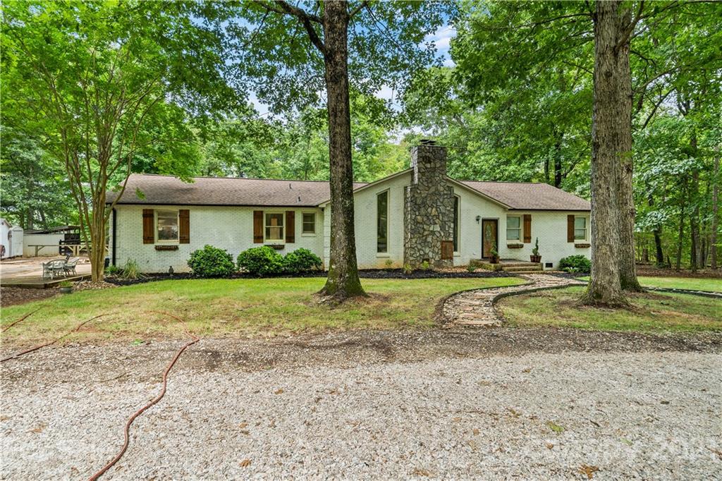 1018 Cameron Road York, SC 29745 - Photo 3 of 27 Gallery Image 3