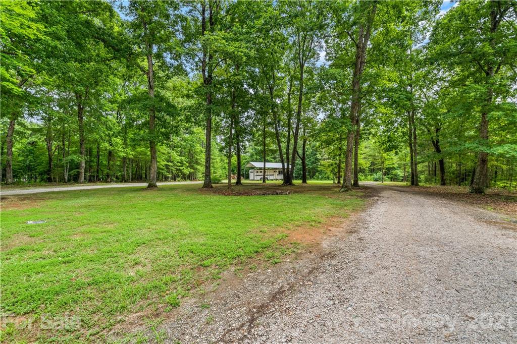 1018 Cameron Road York, SC 29745 - Photo 5 of 27 Gallery Image 5