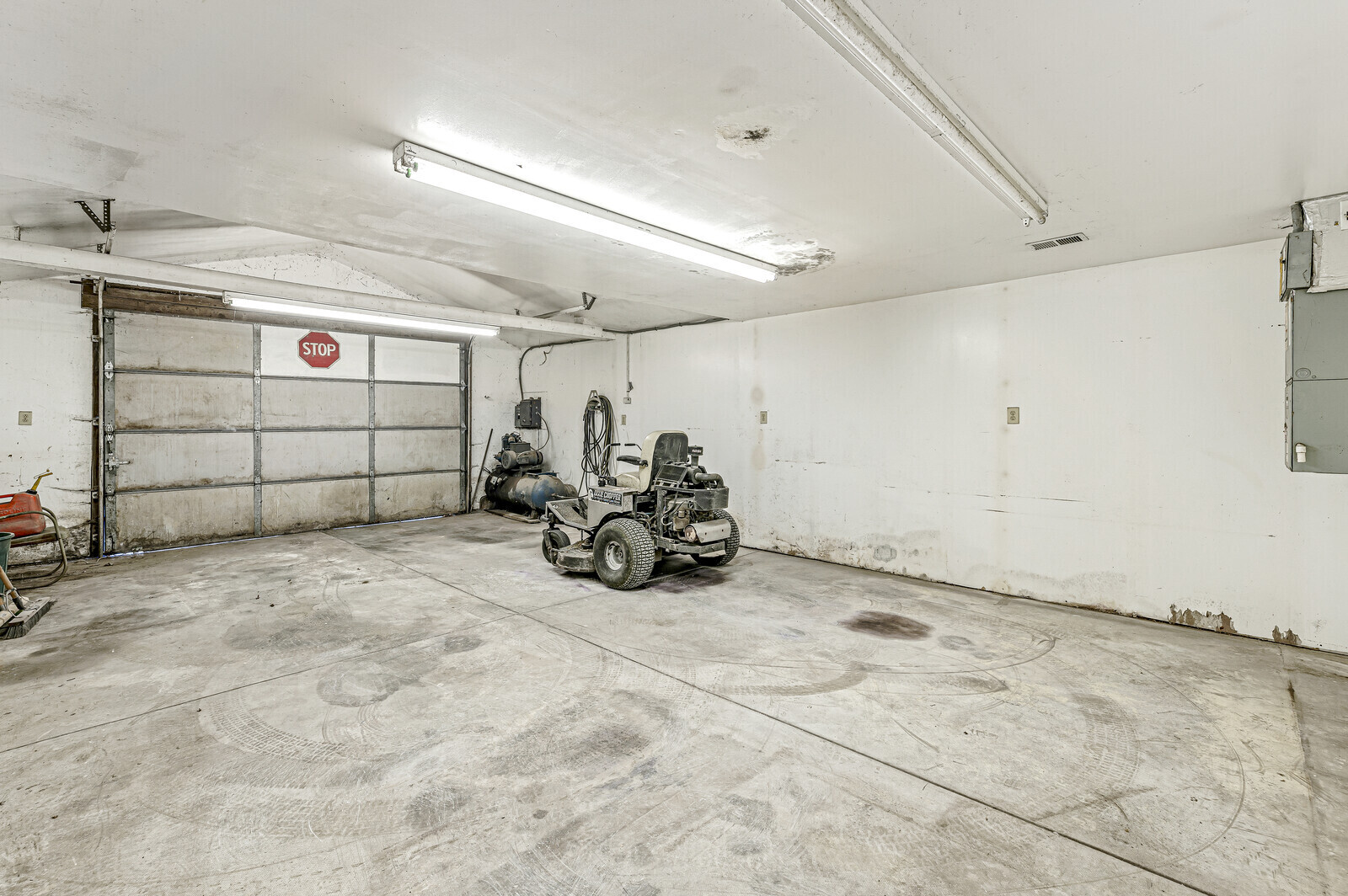 4205 Five Points Road Indianapolis, IN 46239 - Photo 25 of 26 Gallery Image 25