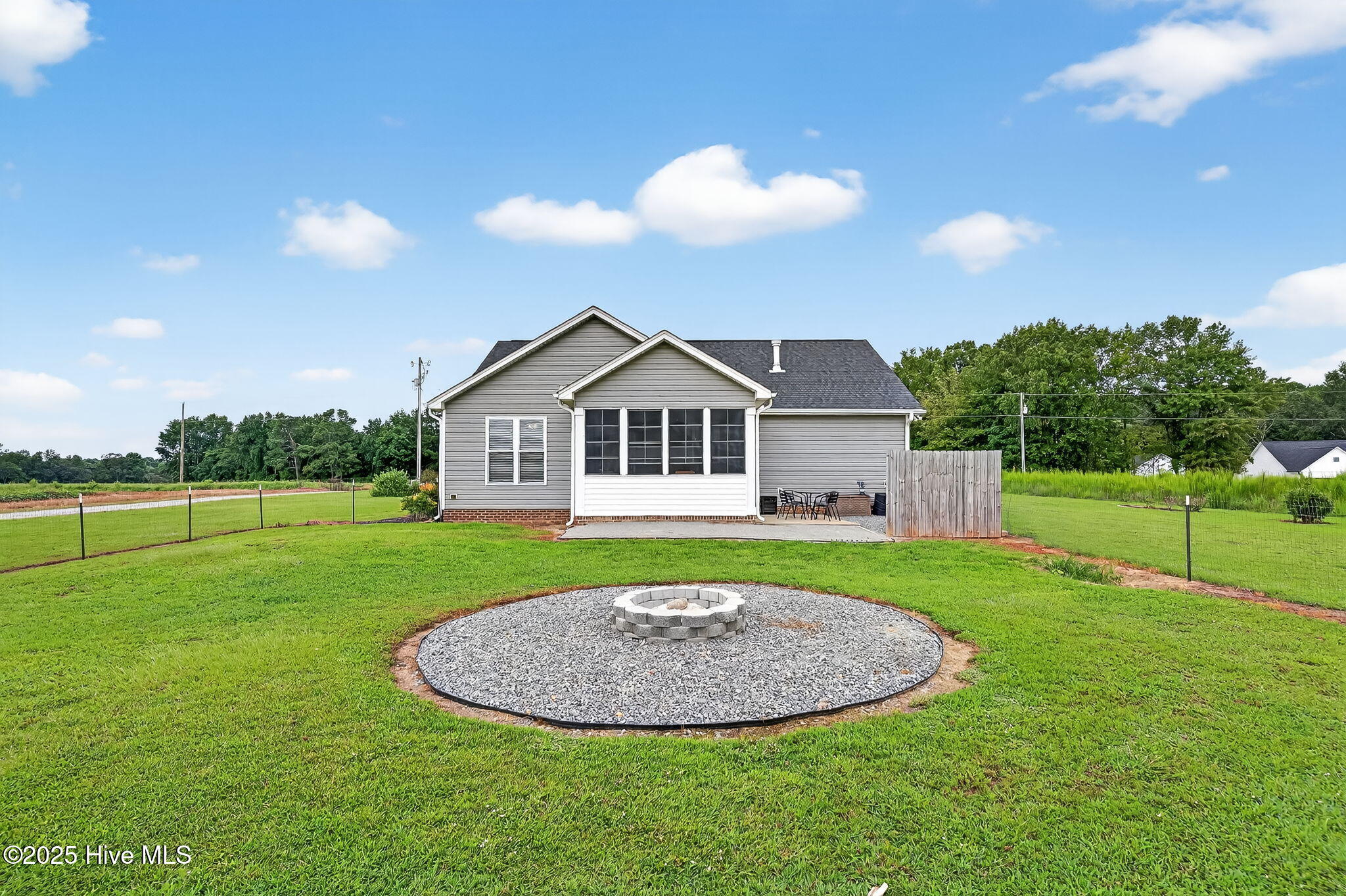 530 Rhodes Road Kenly, NC 27542 - Photo 5 of 41 6-web-or-mls-024__DSC9779