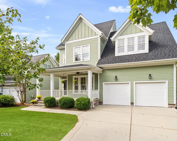 $550,000 | 436 Edgepine Drive, Holly Springs, NC 27540