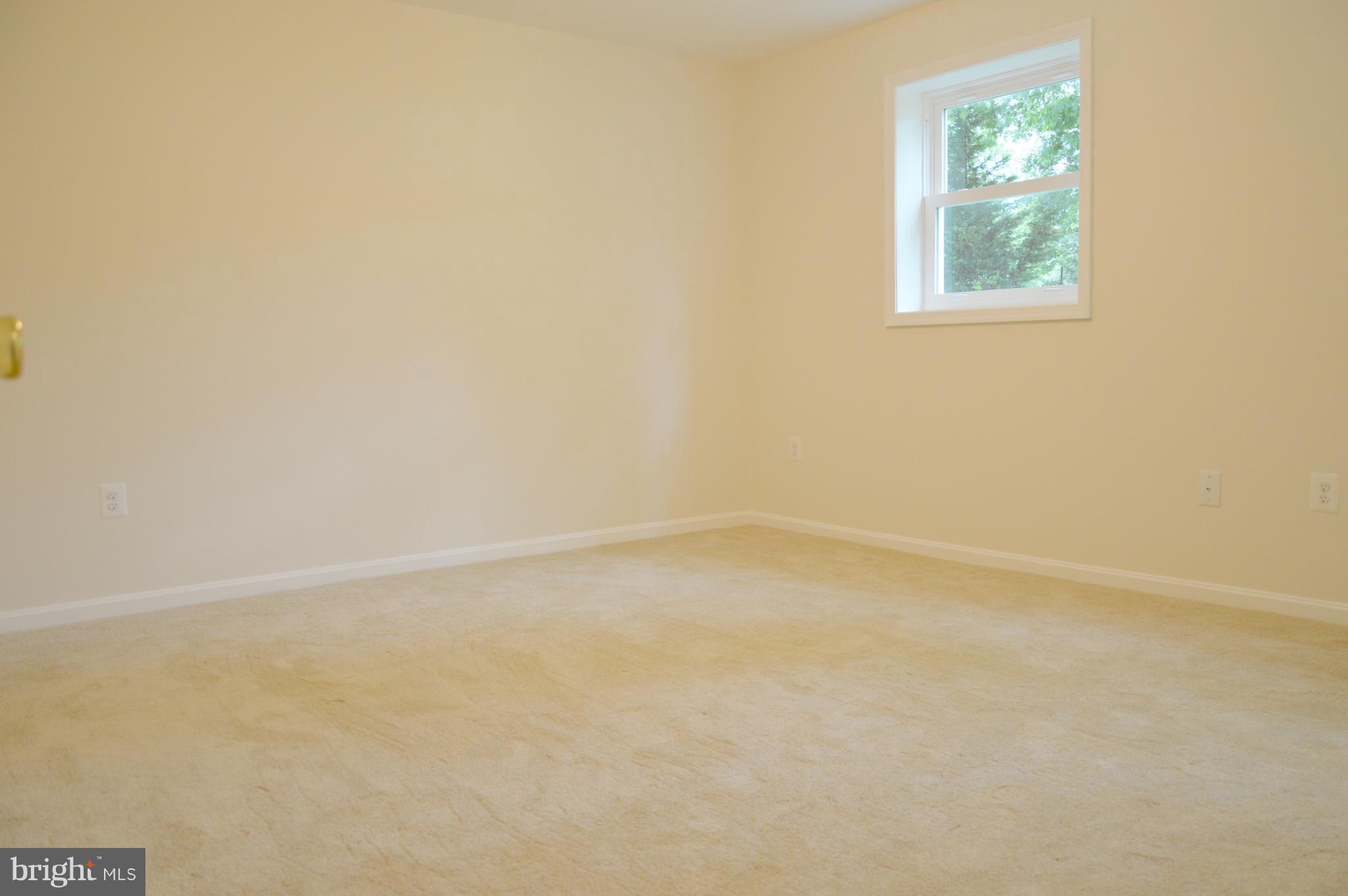 12214 Braddock Road Fairfax, VA 22030 - Photo 17 of 30 Bedroom