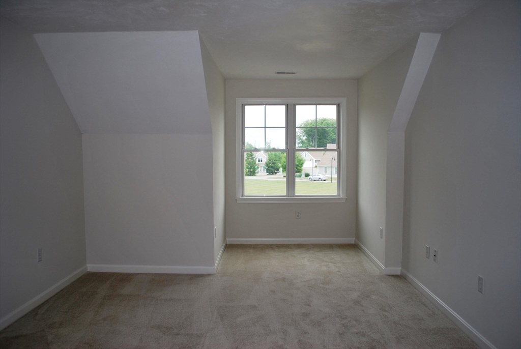 39 Country Hill Road, Unit 39 Jefferson, MA 01522 - Photo 16 of 16