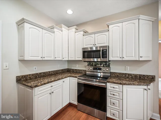 $755,000 | 317 Henderson Court, Berryville, VA 22611