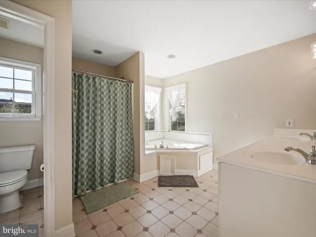 $755,000 | 317 Henderson Court, Berryville, VA 22611