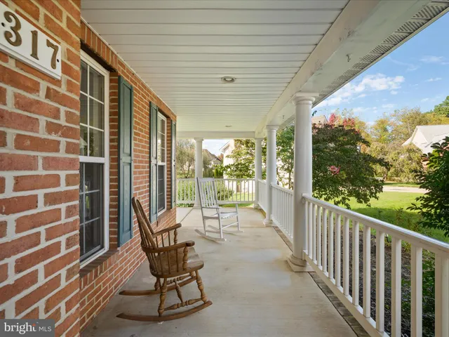 $755,000 | 317 Henderson Court, Berryville, VA 22611