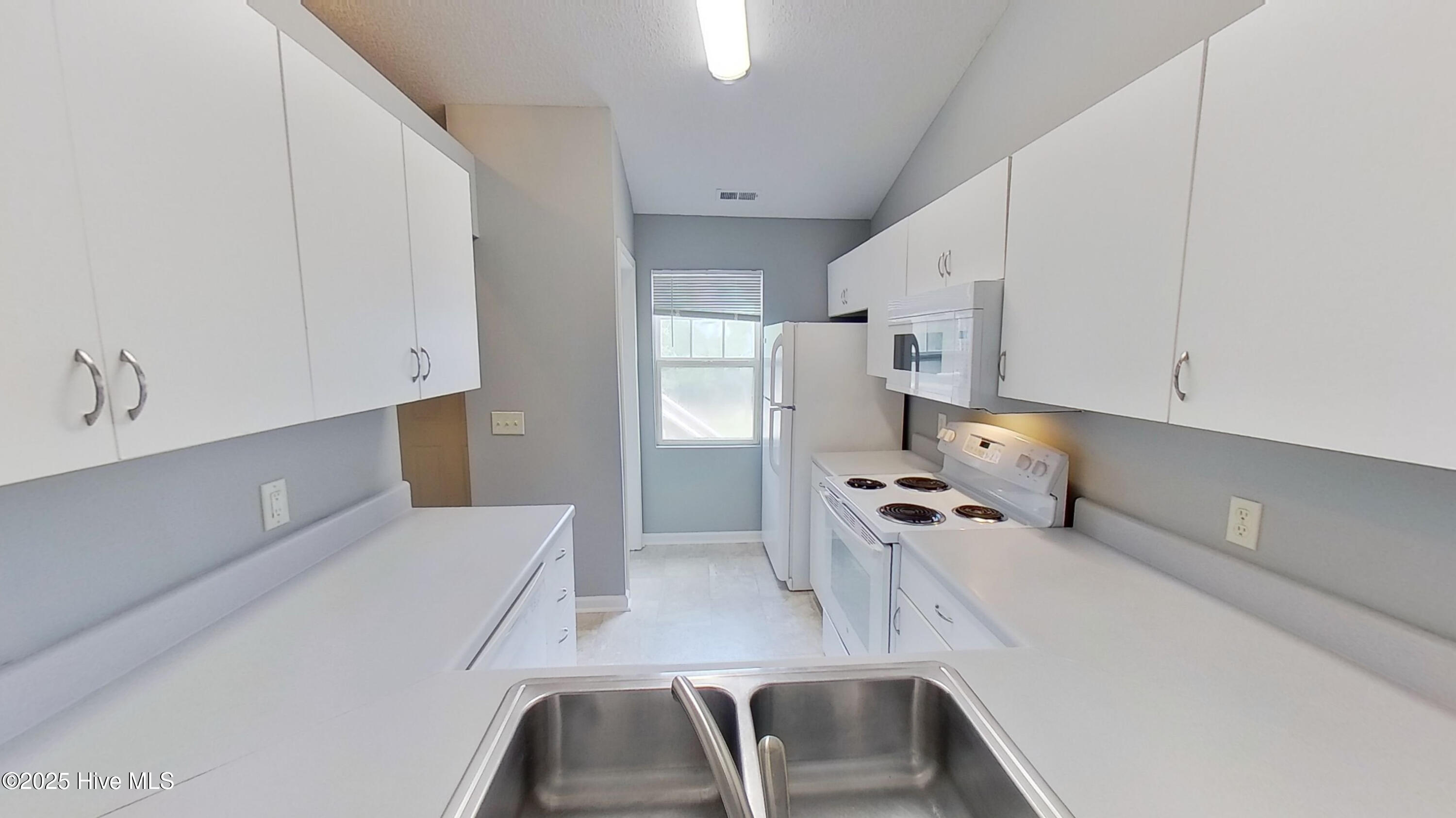 5326 Park Avenue, Unit C Wilmington, NC 28403 - Photo 5 of 28 03.1- 5326 Park Ave