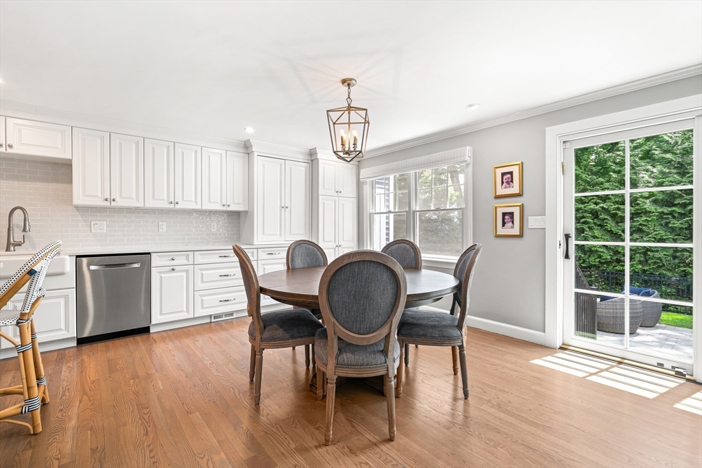 23 Northgate Road Wellesley, MA 02481 - Photo 6 of 31