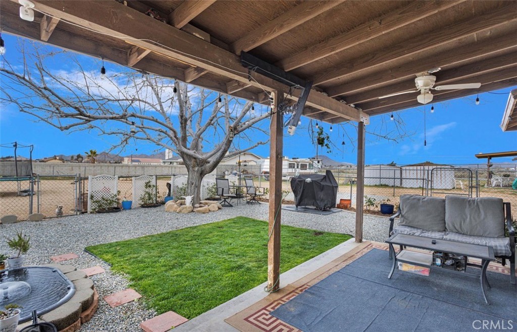 15268 Nanticoke Road Apple Valley, CA 92307 - Photo 15 of 25