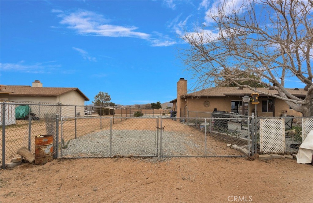 15268 Nanticoke Road Apple Valley, CA 92307 - Photo 19 of 25