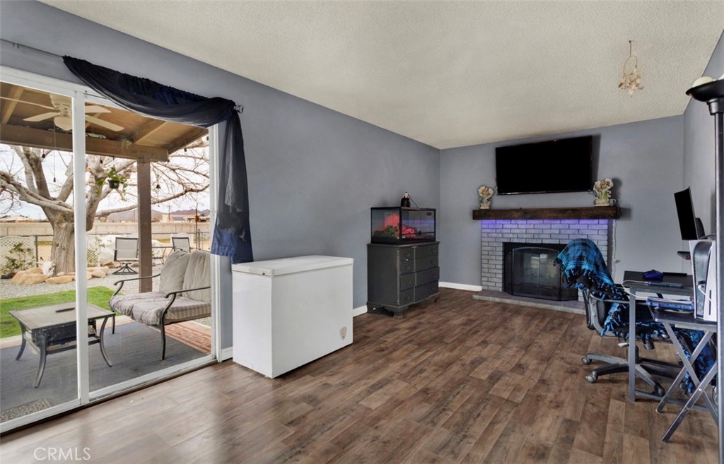 15268 Nanticoke Road Apple Valley, CA 92307 - Photo 9 of 25