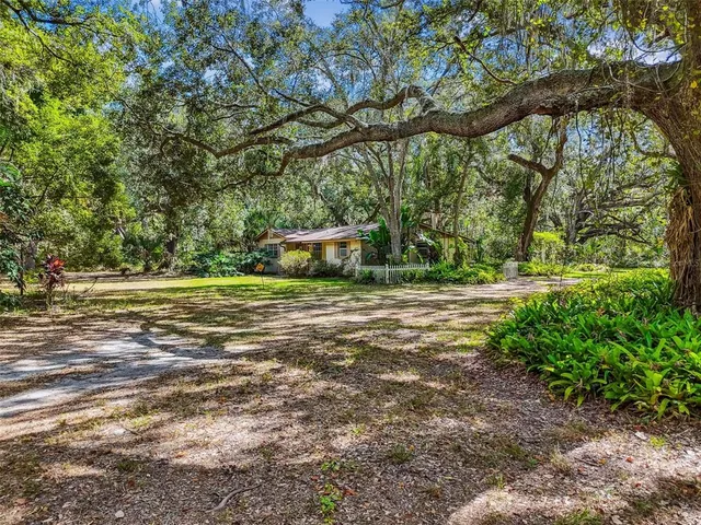 $399,000 | 12944 Lincoln Road, Riverview, FL 33578