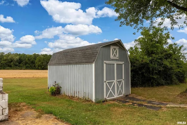 $699,000 | 53 Private Road, De Soto, IL 62924