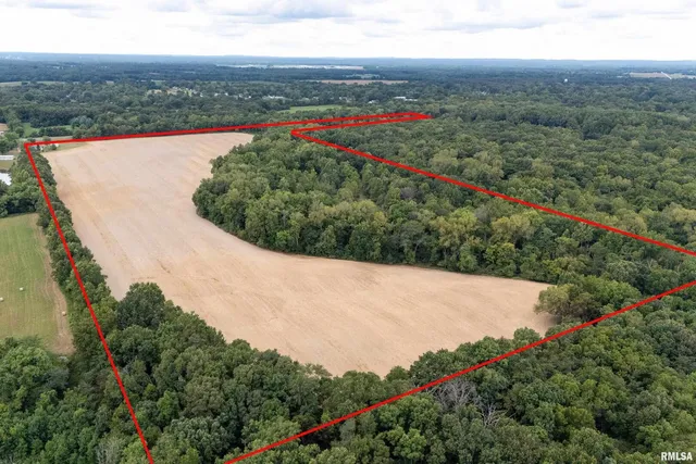 $699,000 | 53 Private Road, De Soto, IL 62924