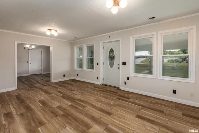 $699,000 | 53 Private Road, De Soto, IL 62924