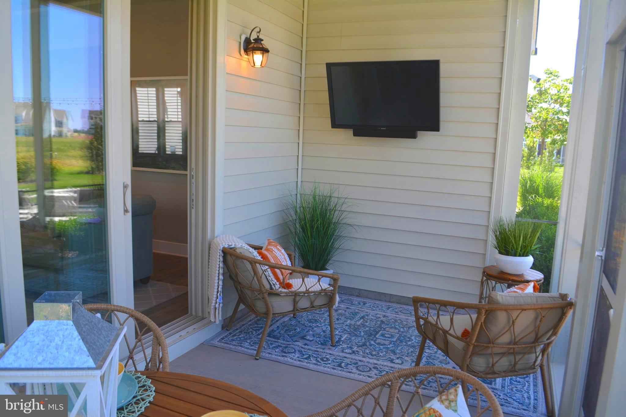 192 Highland Way Gettysburg, PA 17325 - Photo 17 of 34 a outdoor space with a couch