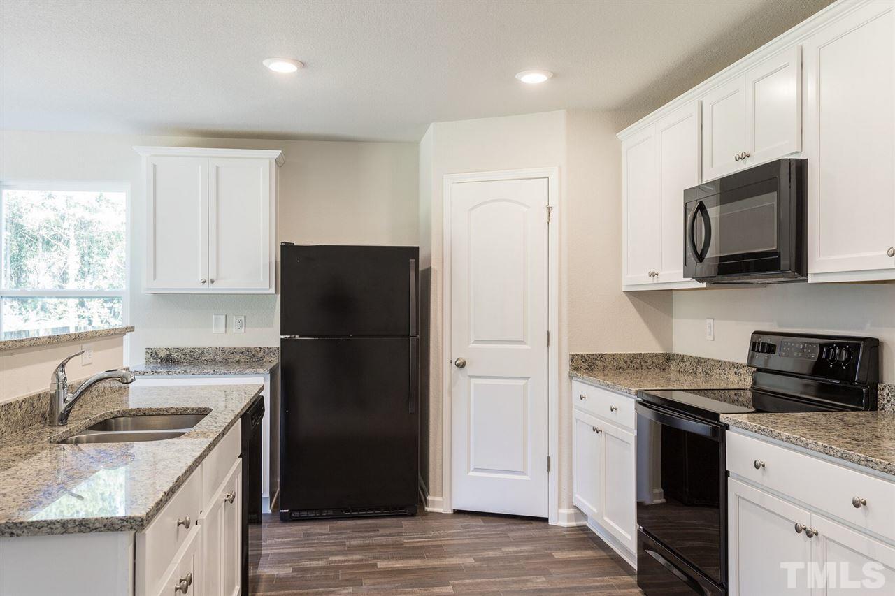 356 Rustling Way Zebulon, NC 27597 - Photo 5 of 15 Gallery Image 5