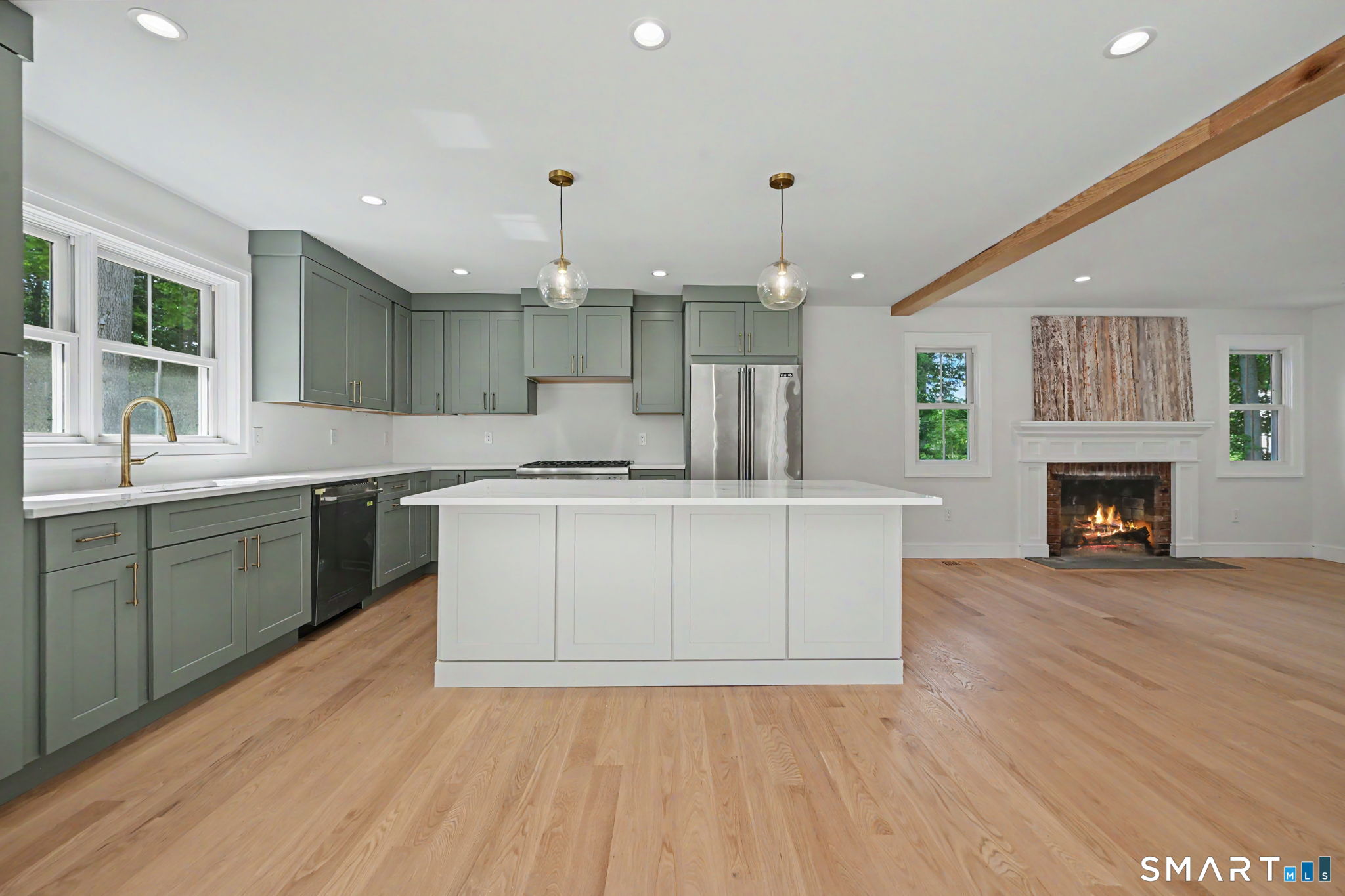 244 Minivale Road Stamford, CT 06907 - Photo 8 of 36