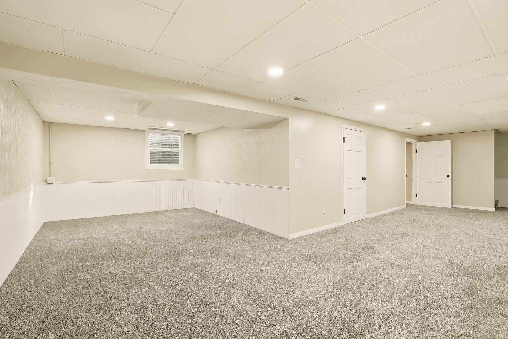 1135 6th Street West Milan, IL 61264 - Photo 25 of 36 a view of an empty room