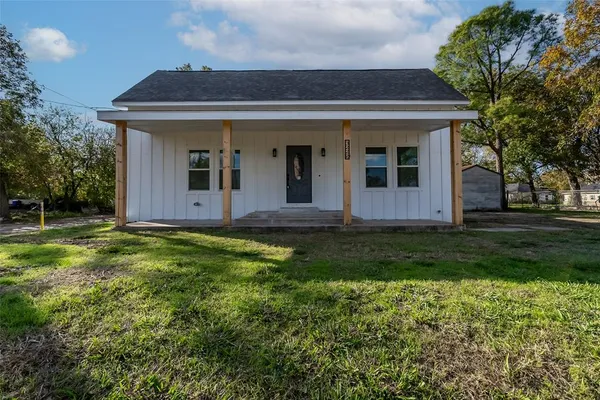 $1,750 | 3222 Travis Street, Greenville, TX 75401