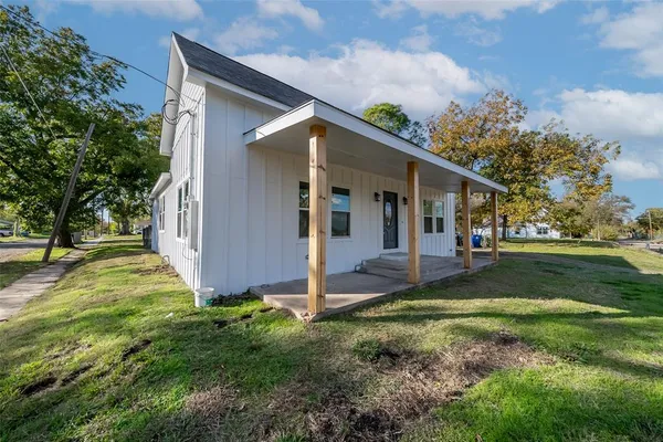 $1,750 | 3222 Travis Street, Greenville, TX 75401