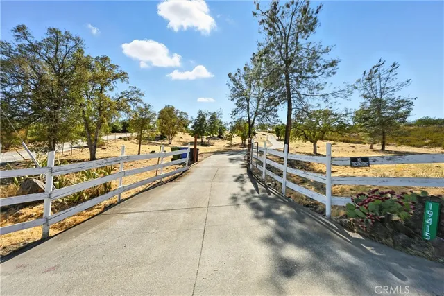 $785,000 | 19415 Dallas Court, Hidden Valley Lake, CA 95467