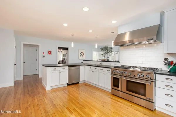 $2,185,000 | 14 Old Tree Farm Road, Stockbridge, MA 01266
