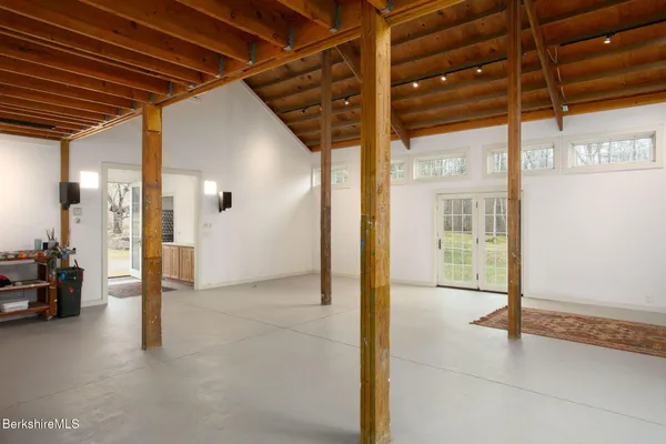 $2,185,000 | 14 Old Tree Farm Road, Stockbridge, MA 01266