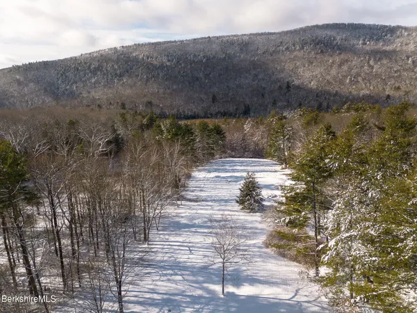 $2,185,000 | 14 Old Tree Farm Road, Stockbridge, MA 01266