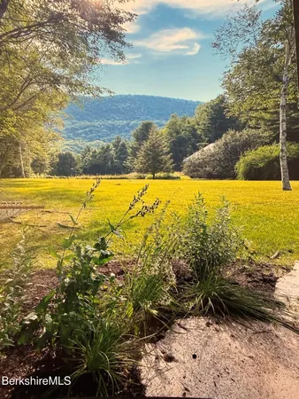 $2,185,000 | 14 Old Tree Farm Road, Stockbridge, MA 01266