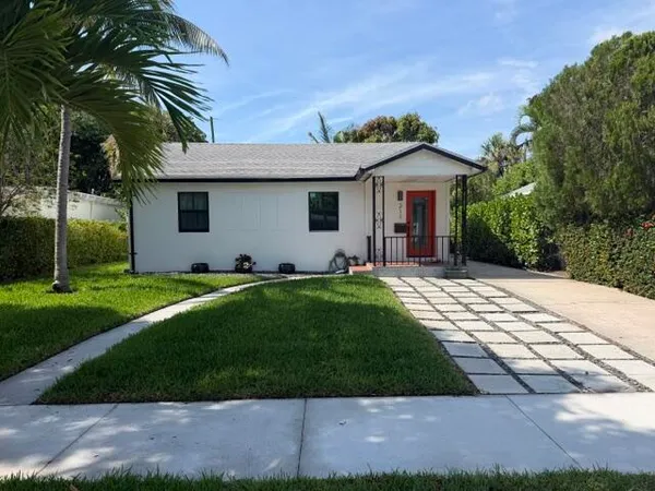 $3,300 | 211 Princeton Drive, Lake Worth Beach, FL 33460