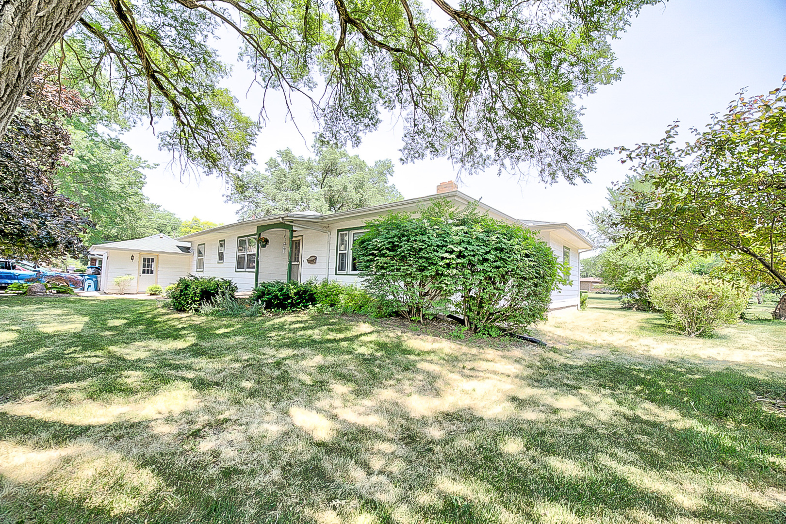 902 South 5th Street Watseka, IL 60970 - Photo 2 of 19 a view of a house with a yard