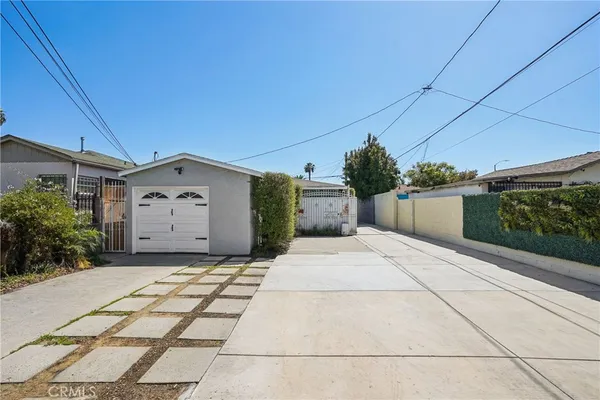 $999,000 | 3944 West 111th Place, Inglewood, CA 90303
