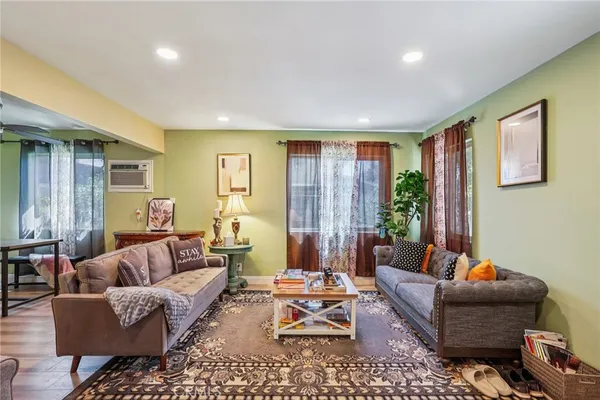 $999,000 | 3944 West 111th Place, Inglewood, CA 90303