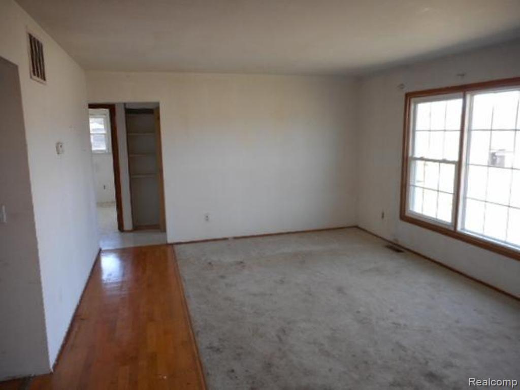 10700 Czinski Road Willis, MI 48191 - Photo 14 of 17 15.jpg