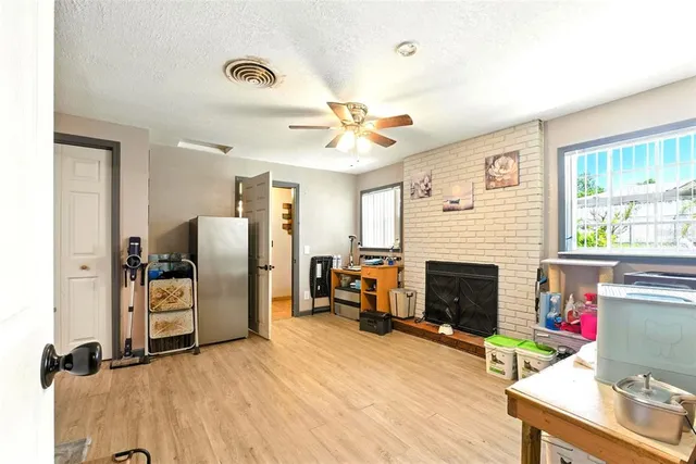 a en suite bathroom with a toilet sink and mirror