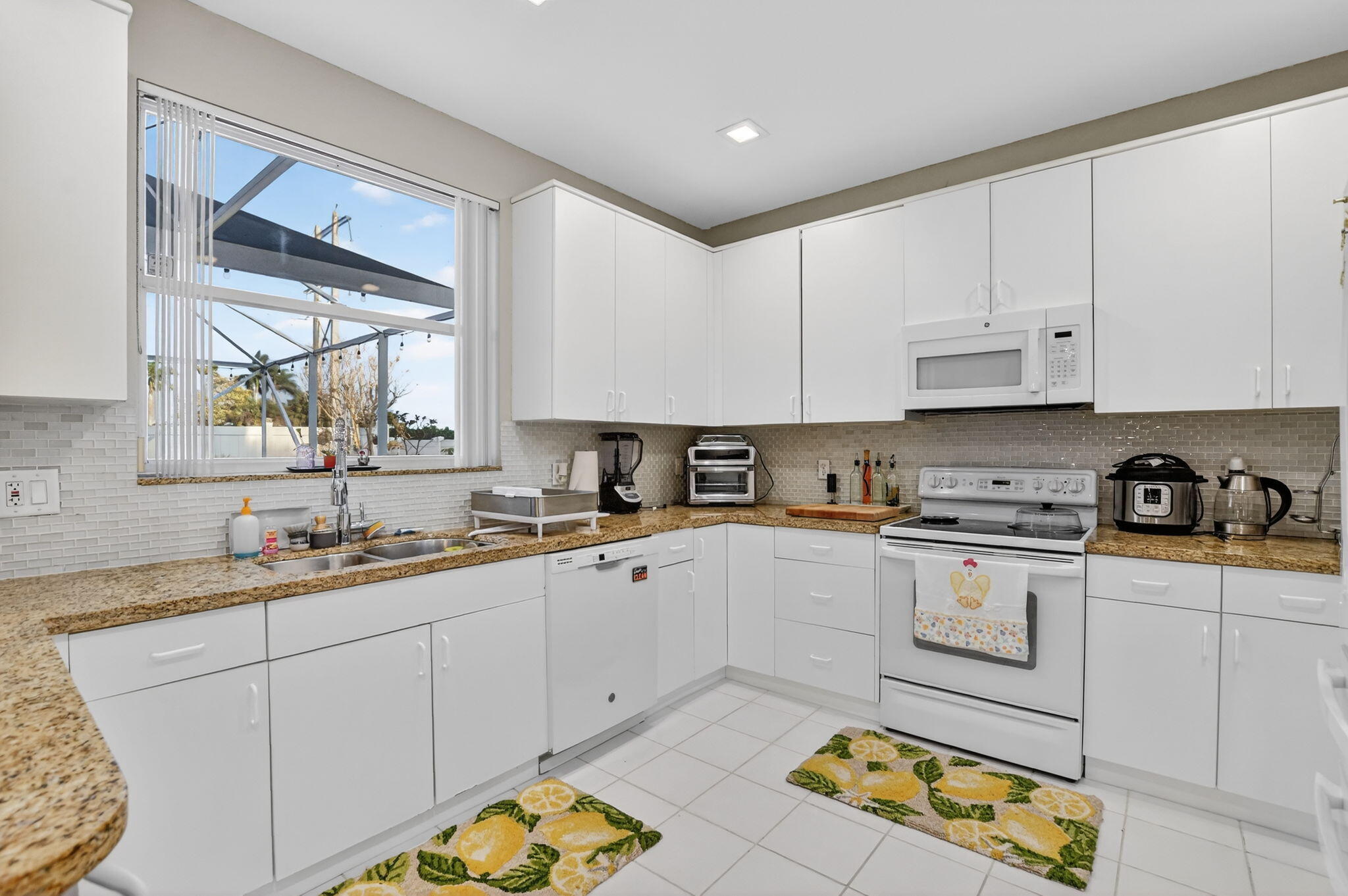 18280 Coral Isles Drive Boca Raton, FL 33498 - Photo 16 of 57 14-web-or-mls-DSC_1947