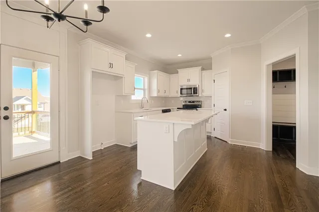 $499,900 | 6000 Northeast 118th Street, Kansas City, MO 64156